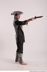  JACK PIRATE STANDING POSE WITH GUN